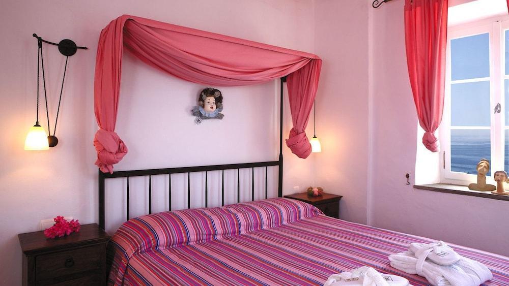 Niriedes Hotel Platis Gialos  Экстерьер фото