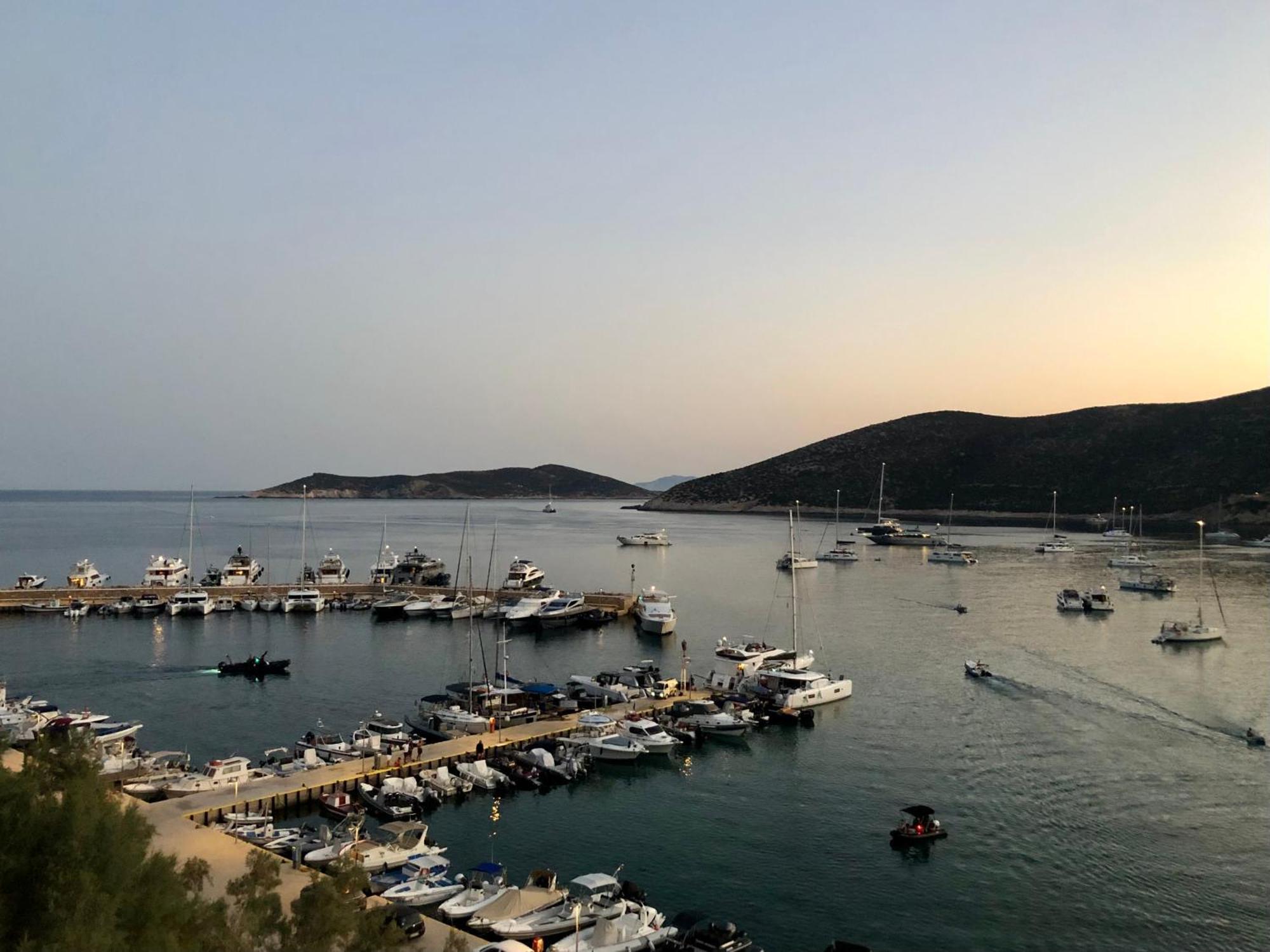 Niriedes Hotel Platis Gialos  Экстерьер фото